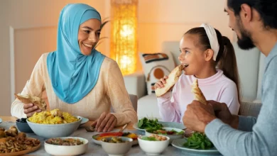 smiley family eating together medium shot 23 2149636054