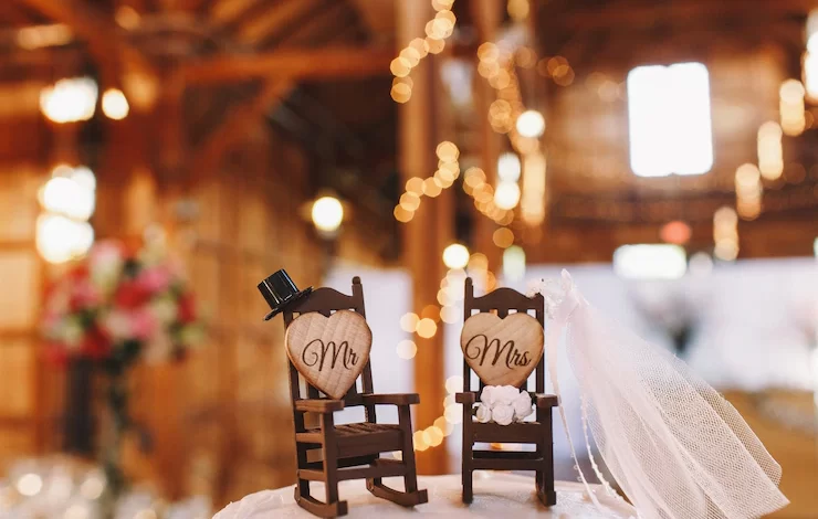 wedding cake decor made two rocking chairs 8353 1725